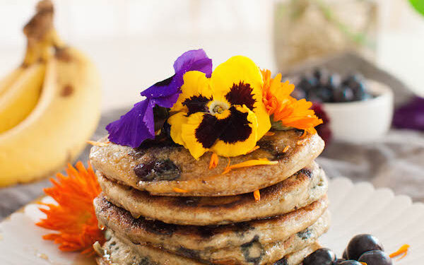 Whole Wheat Blueberry Pancakes | Vegan & Low-Sugar - Approx Cosmetics